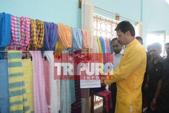 ‘Learn marketing skills from China, beat them in Quality’ : CM tells Handloom weavers ‘Learn marketing skills from China, beat them in Quality’ : CM tells Handloom weavers