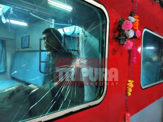Attack on Hamsafar train's maiden journey at Ambassa : Glass breaks in stone pelting