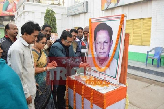Congress remembers Former CM Sudhir Majumder on his death anniversary