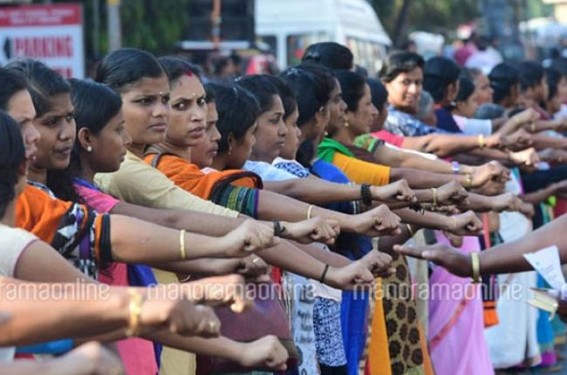 Lakhs form 'women's wall' in Kerala 