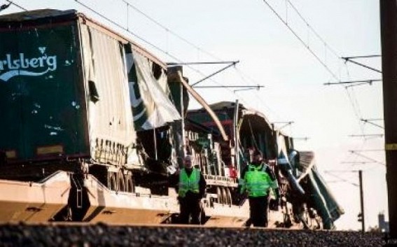 6 killed in train accident on Danish bridge 6 killed in train accident on Danish bridge