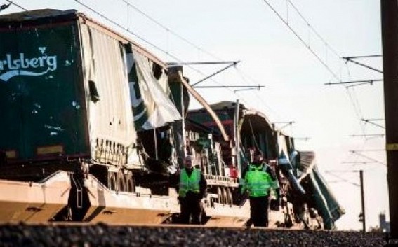 6 killed in train accident on Danish bridge