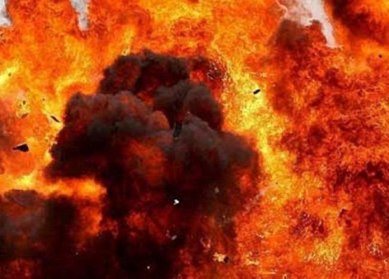 7 killed after blast in Delhi factory 7 killed after blast in Delhi factory