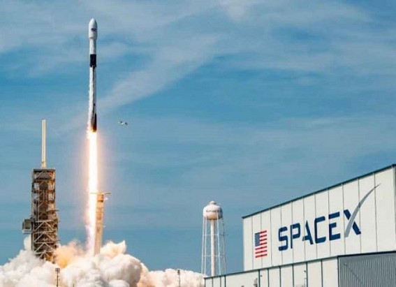 SpaceX to lay off 10% of workers