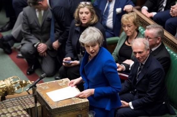 UK's May survives no-confidence motion UK's May survives no-confidence motion