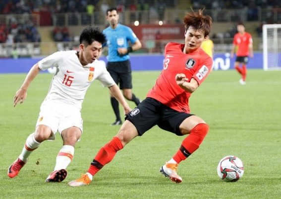 South Korea beat China 2-0 to finish top of Group C at Asian Cup