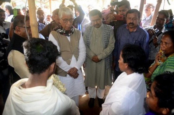 Brutal Murder of Shukhu Gour : Manik Sarkar demands ‘Proper Action’, ‘Financial help’ from Govt, or ‘People will lose faith in Rule-of-Law’ Brutal Murder of Shukhu Gour : Manik Sarkar demands ‘Proper Action’, ‘Financial help’ from Govt, or ‘People will lose faith in Rule-of-Law’