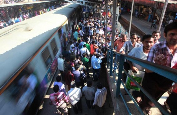 Railways fail on job front, reveals an RTI reply Railways fail on job front, reveals an RTI reply