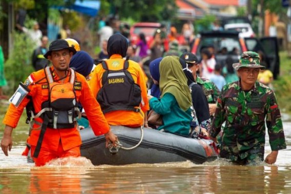 Death toll in Indonesia floods reaches 59