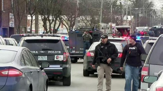 5 killed in US factory shooting 5 killed in US factory shooting
