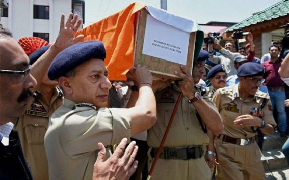 Deputy SP killed in Kashmir Deputy SP killed in Kashmir