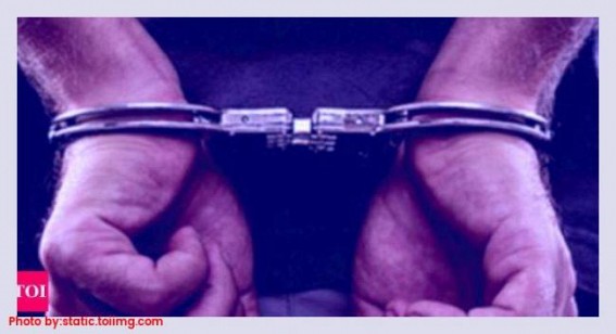 DRI busts syndicate illegally importing edible oil from Bangladesh, one arrested DRI busts syndicate illegally importing edible oil from Bangladesh, one arrested