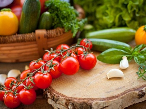 Eat tomatoes to fight liver cancer, inflammation Eat tomatoes to fight liver cancer, inflammation