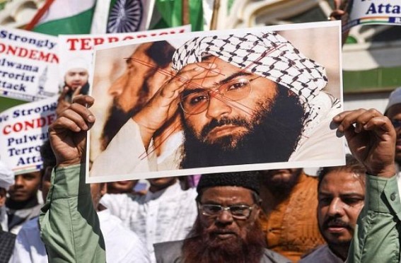Indian dossier has no 'evidence', says Pakistan as it arrests Masood's kin Indian dossier has no 'evidence', says Pakistan as it arrests Masood's kin