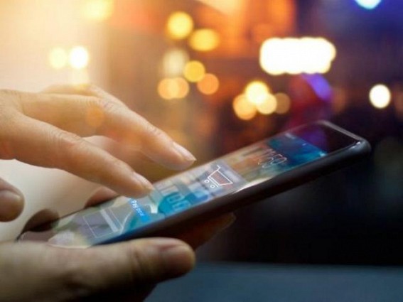 Global smartphone shipments to fall for third consecutive year Global smartphone shipments to fall for third consecutive year