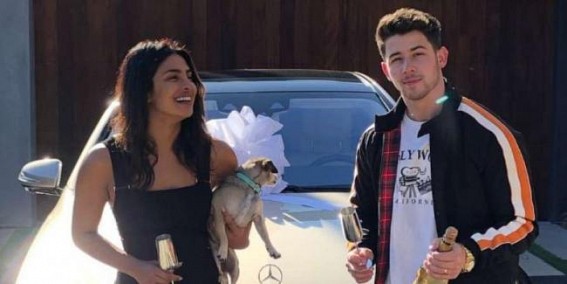 Nick gifts Maybach to Priyanka