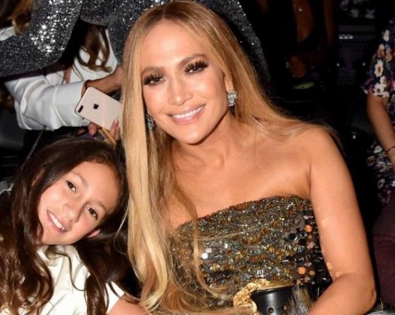 JLo gushes over daughter's singing skills