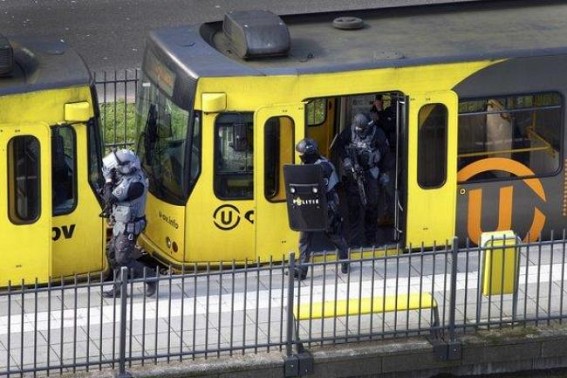 Gunman kills 3 in attack on tram in Dutch city Gunman kills 3 in attack on tram in Dutch city