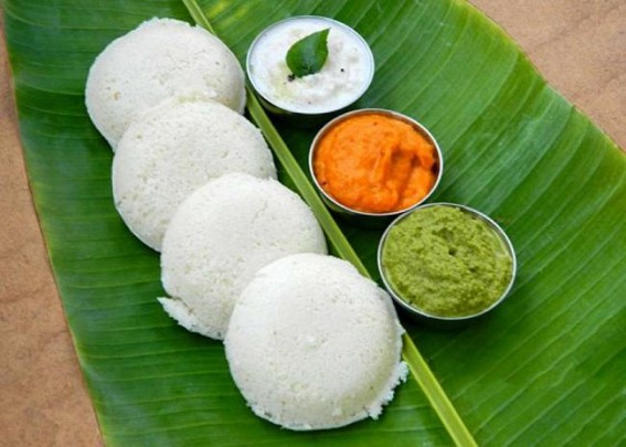 Indians love to eat idli for breakfast