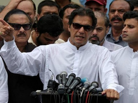 BJP 'whipping up war hysteria', no F-16 downed: Imran BJP 'whipping up war hysteria', no F-16 downed: Imran