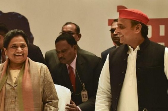 Don't divide votes, Congress-BJP are same: Akhilesh Don't divide votes, Congress-BJP are same: Akhilesh