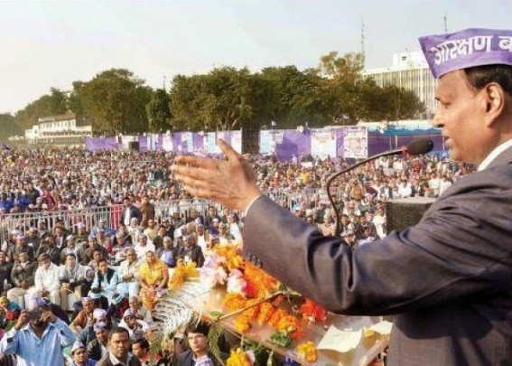 BJP dumps Udit Raj, names Hans Raj BJP dumps Udit Raj, names Hans Raj