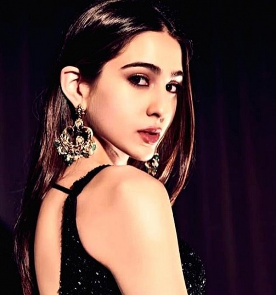 Sara Ali Khan takes an auto for workout session Sara Ali Khan takes an auto for workout session