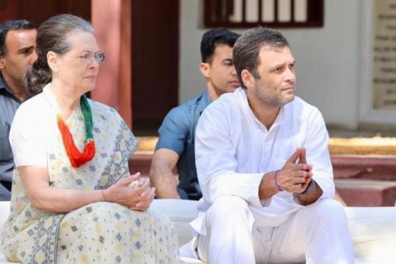 Priyanka is subtle, Rahul directly attacks PM Priyanka is subtle, Rahul directly attacks PM