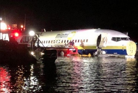 Boeing 737 crashing into river reminiscent of '09 Hudson River incident
