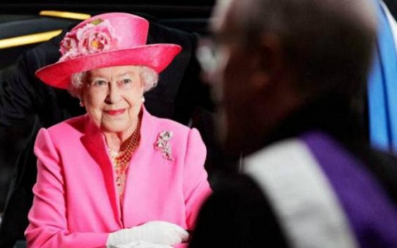 The Queen is looking for a social media manager