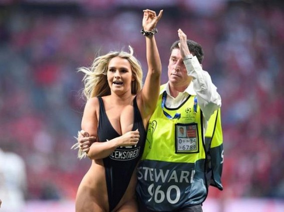 Who is Kinsey Wolanski, the UCL Final Pitch Invader Promoting XXX Website? Who is Kinsey Wolanski, the UCL Final Pitch Invader Promoting XXX Website?