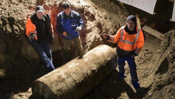 World War II bomb deactivated in Berlin World War II bomb deactivated in Berlin