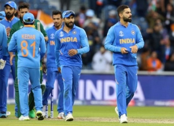 India romp to 89 run win over Pakistan in WC clash