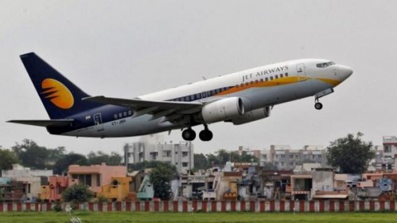 Investors abandon Jet Airways, shares crash 52%