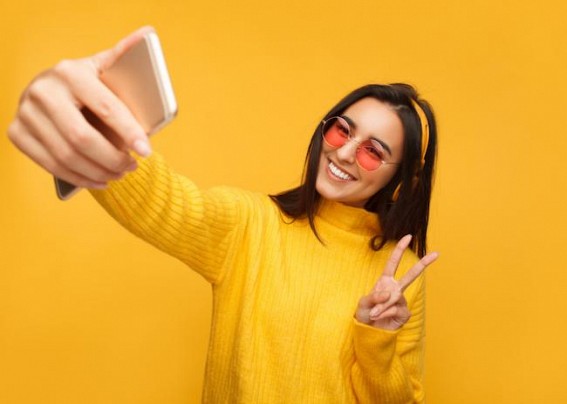 Here's how you can click a better selfie Here's how you can click a better selfie