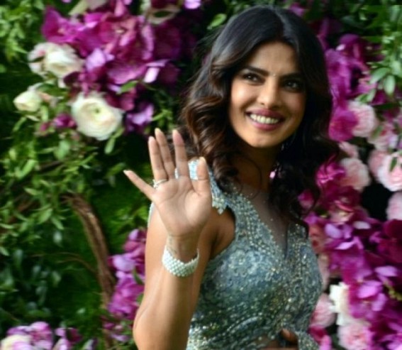 B-Town celebs wish 'Desi girl' Priyanka on her birthday