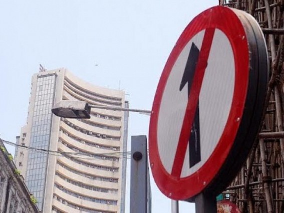With no respite for FPIs, Sensex nosedives 560 pts