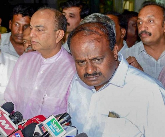 Karnataka CM moves SC, says Governor interfering Karnataka CM moves SC, says Governor interfering