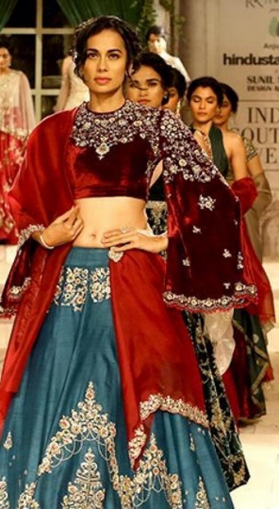 Bollywood stars glam up India Couture Week Day