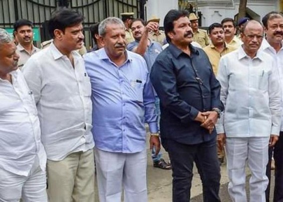 Congress expels 14 Karnataka rebel legislators