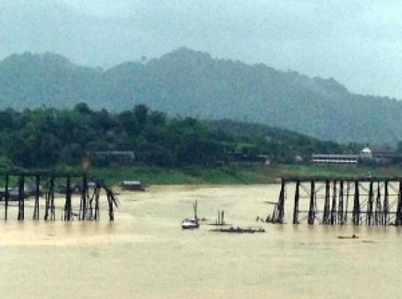 Thailand's longest wooden bridge 'on brink of collapse'