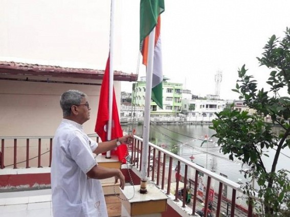 I-Day : Bijan Dhar hoisted national flag at CPI-M headquarter I-Day : Bijan Dhar hoisted national flag at CPI-M headquarter