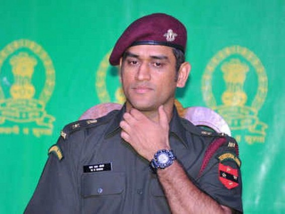 Dhoni ends stint with Territorial Army
