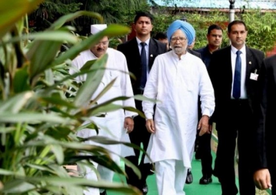 Govt withdrawn 'Special Protection Group' security cover of Manmohan Singh