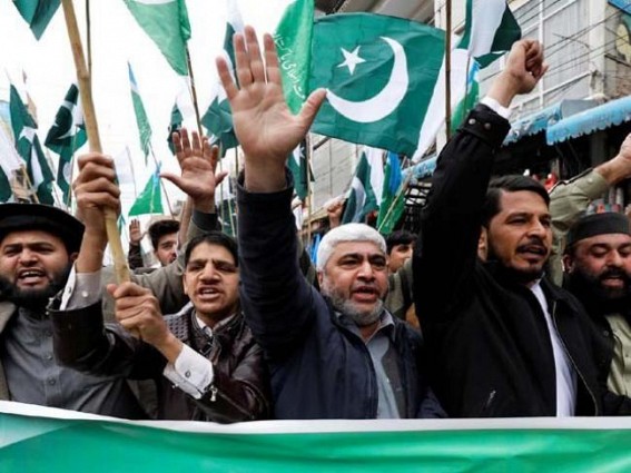Pak call to show solidarity with Kashmiris on Friday Pak call to show solidarity with Kashmiris on Friday