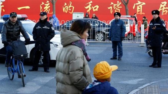 Man kills 8 schoolchildren in China knife attack