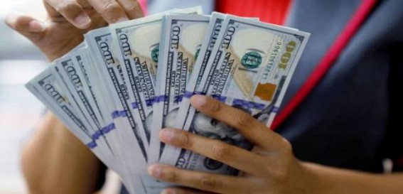 Dollar falls amid weaker safe-haven currencies Dollar falls amid weaker safe-haven currencies