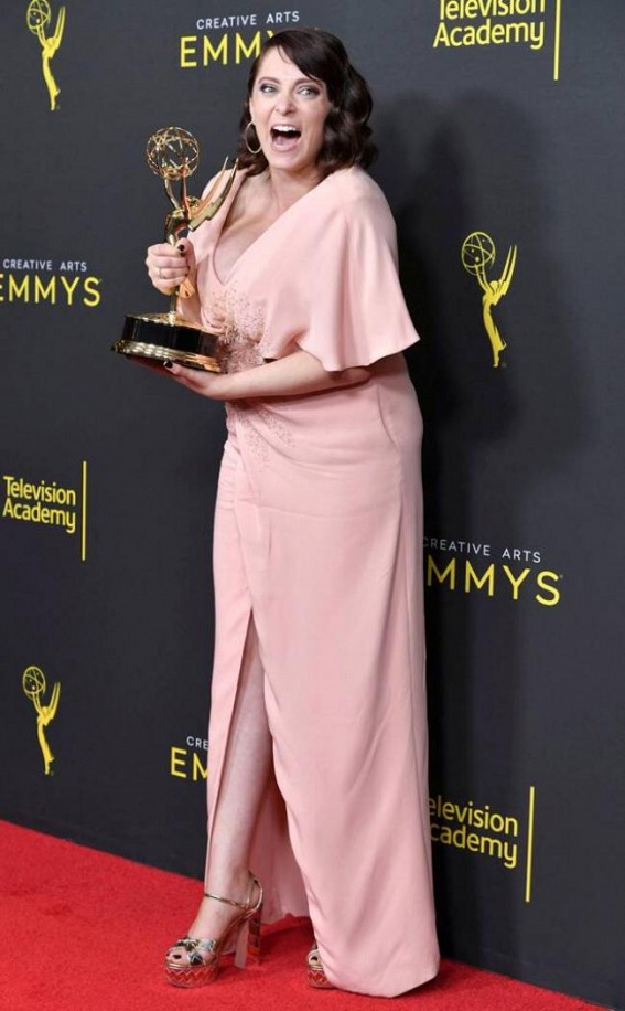 Rachel Bloom announces pregnancy after Emmy win Rachel Bloom announces pregnancy after Emmy win