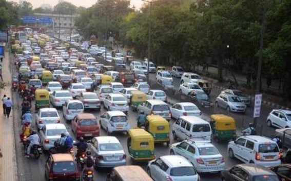 Women exempted from Delhi's Odd-Even scheme: Kejriwal Women exempted from Delhi's Odd-Even scheme: Kejriwal