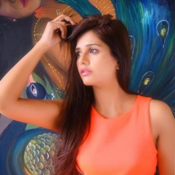 Felt pain in chest while missing son in 'Bigg Boss': Dalljiet Felt pain in chest while missing son in 'Bigg Boss': Dalljiet